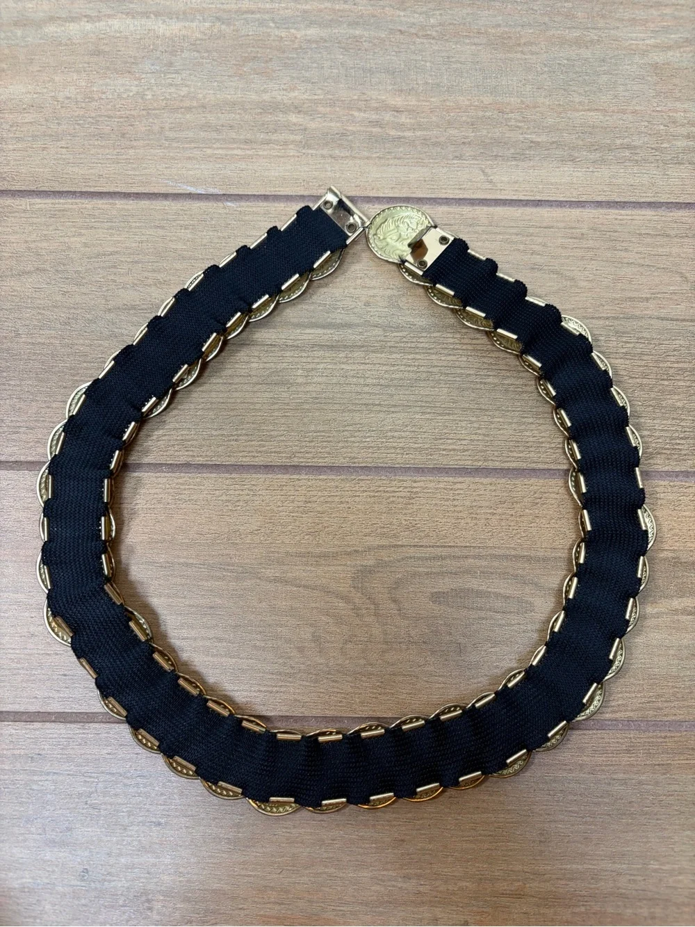 Vintage Lion Medallion Gold Tone Stretch Belt 27”